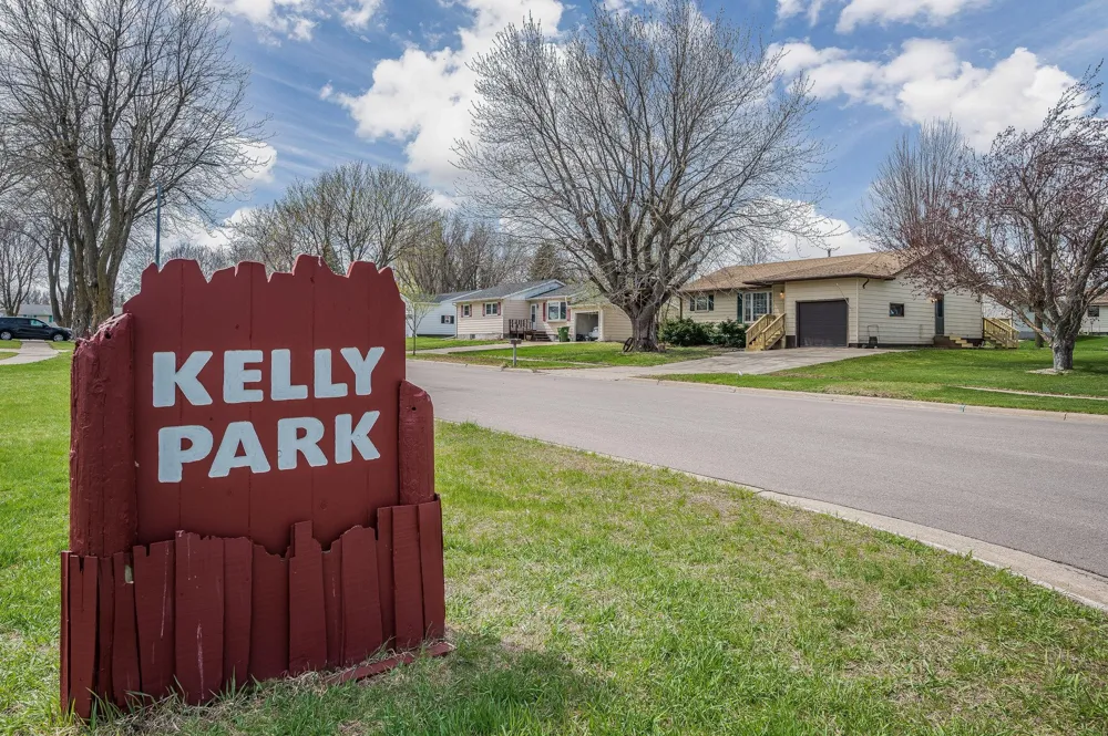 1721 Bantom Place Worthington, MN 56187