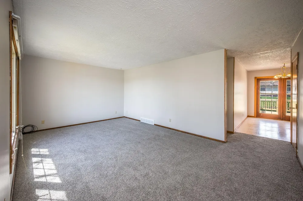 1721 Bantom Place Worthington, MN 56187