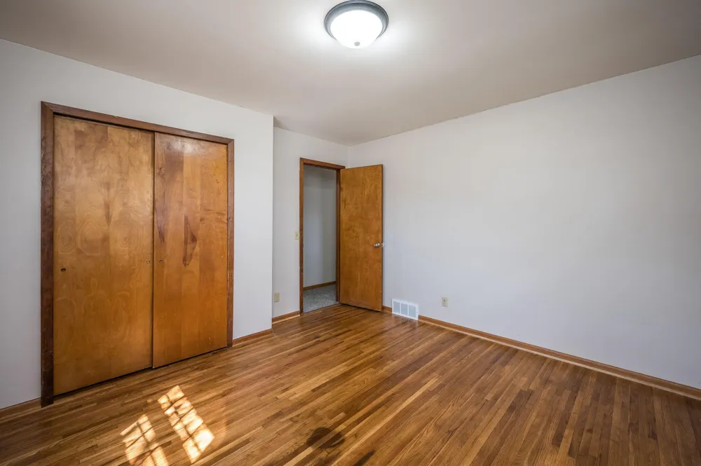 1721 Bantom Place Worthington, MN 56187