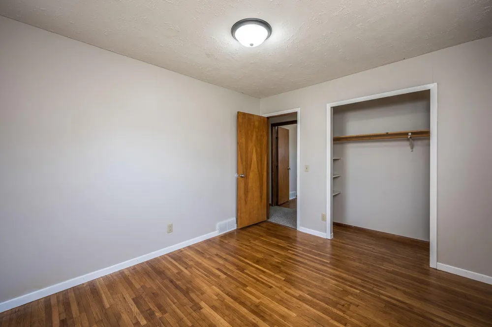 1721 Bantom Place Worthington, MN 56187