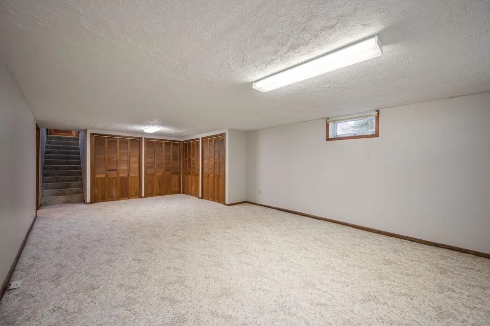 1721 Bantom Place Worthington, MN 56187
