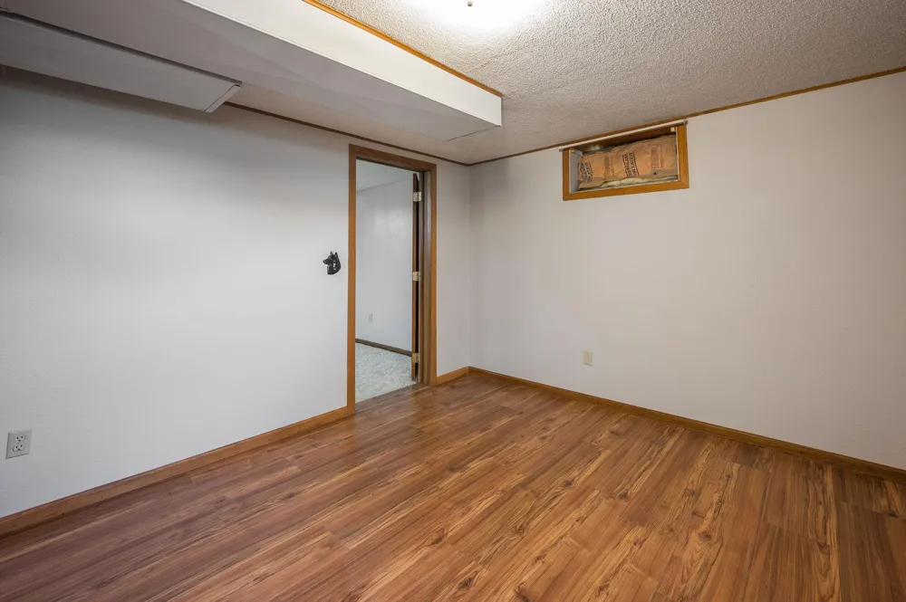 1721 Bantom Place Worthington, MN 56187