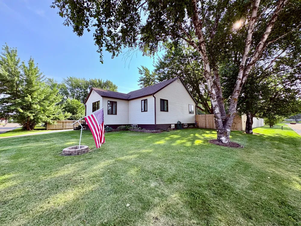 121 5th Avenue NW Baudette, MN 56623