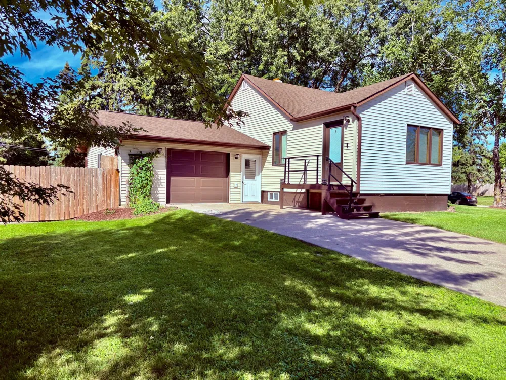 121 5th Avenue NW Baudette, MN 56623