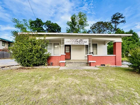 472 Claxton Avenue