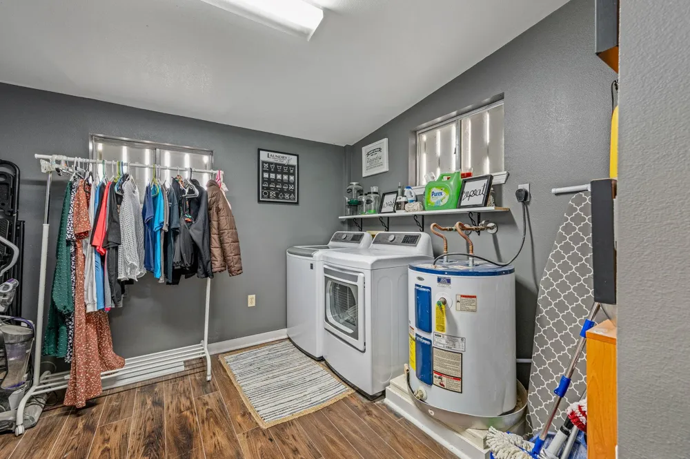 904 W Harrison Avenue Port O Connor, TX 77982