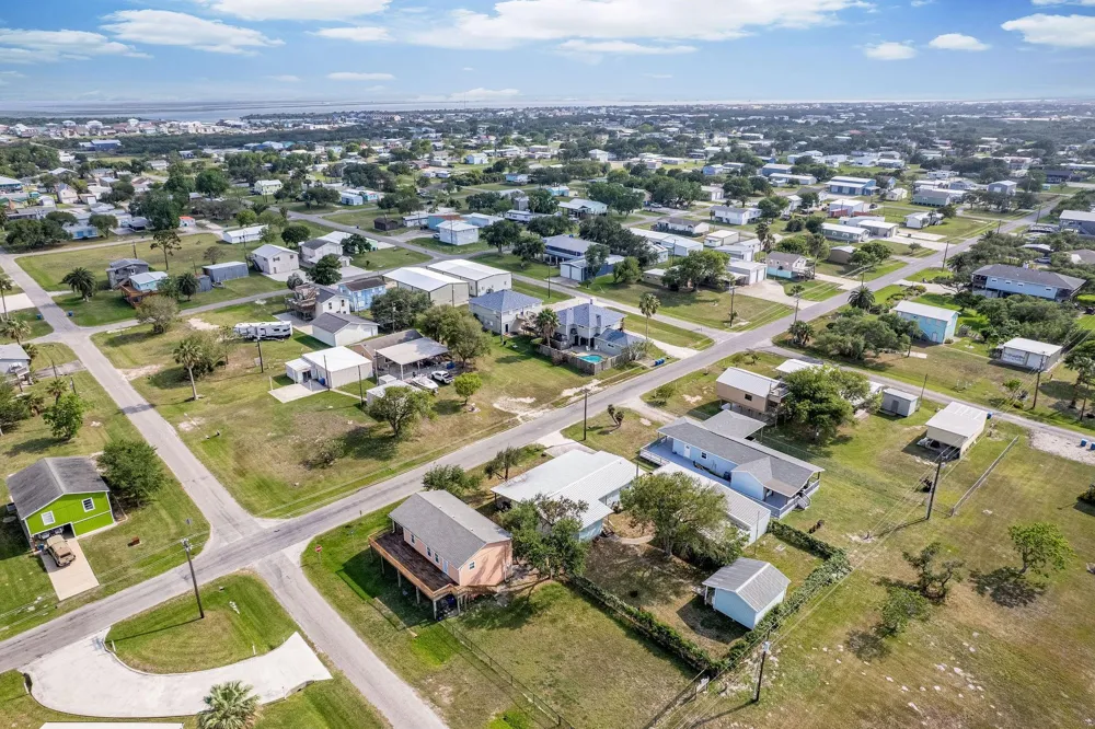 904 W Harrison Avenue Port O Connor, TX 77982