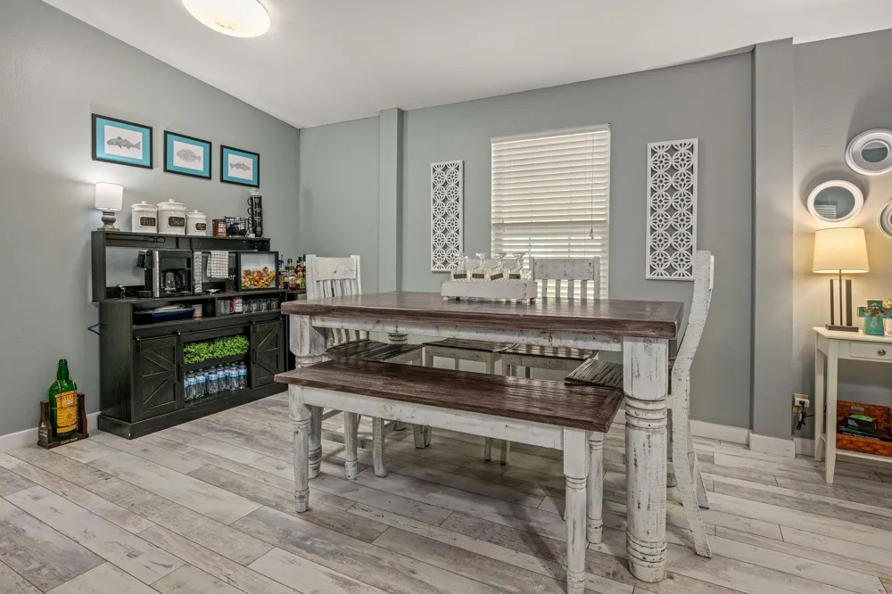 904 W Harrison Avenue Port O Connor, TX 77982
