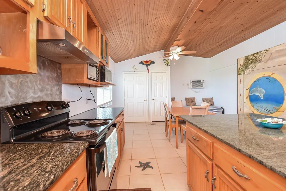 109 County Road 230 Sargent, TX 77414