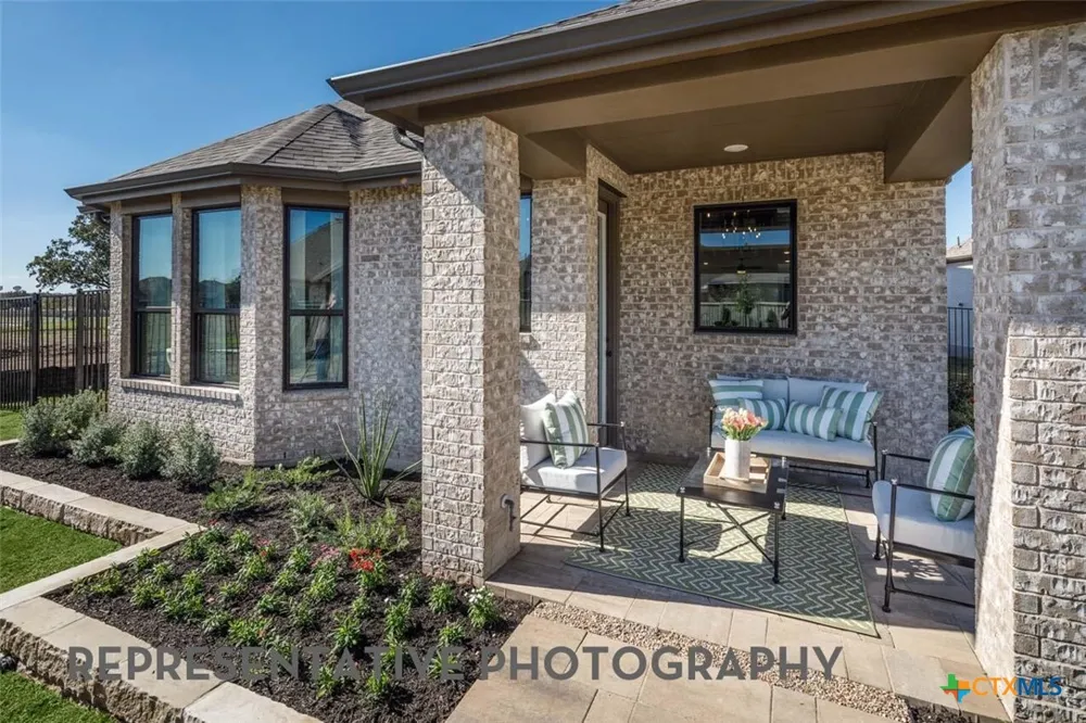 220 Menlo Bend Liberty Hill, TX 78642