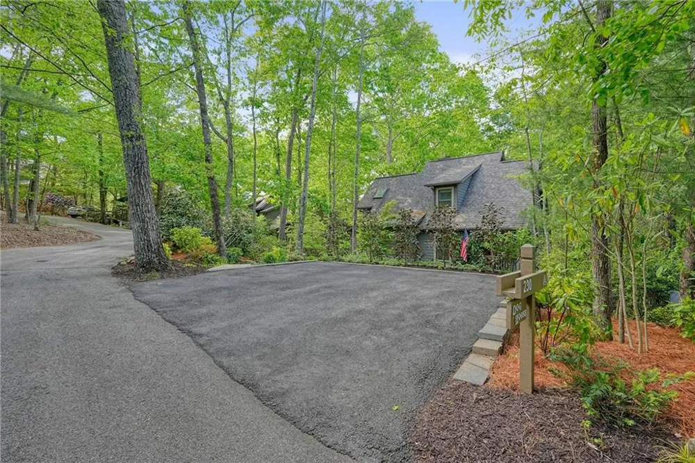 230 Chestnut Rise Trail Big Canoe, GA 30143