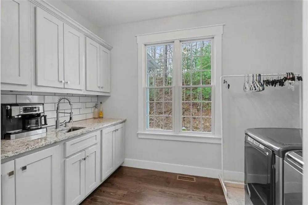 452 Chestnut Mountain Road Blairsville, GA 30512