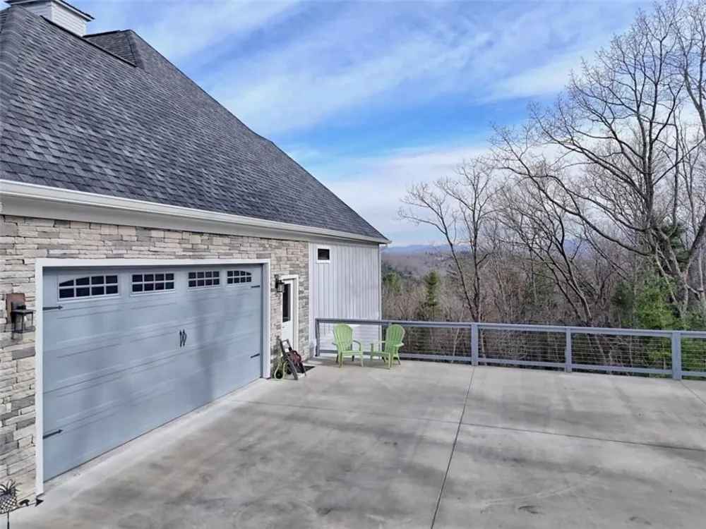 452 Chestnut Mountain Road Blairsville, GA 30512