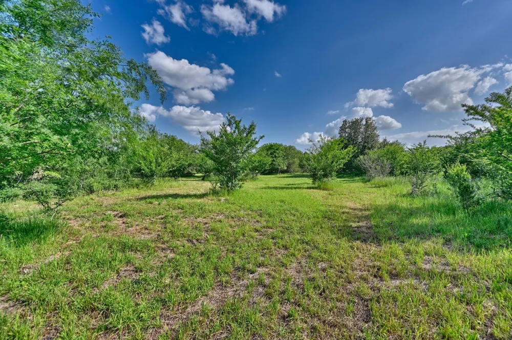 Lange Rd Road Ledbetter, TX 78946