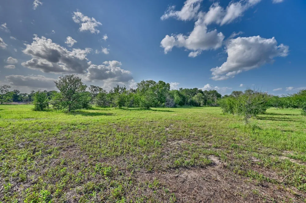 Lange Rd Ledbetter, TX 78946