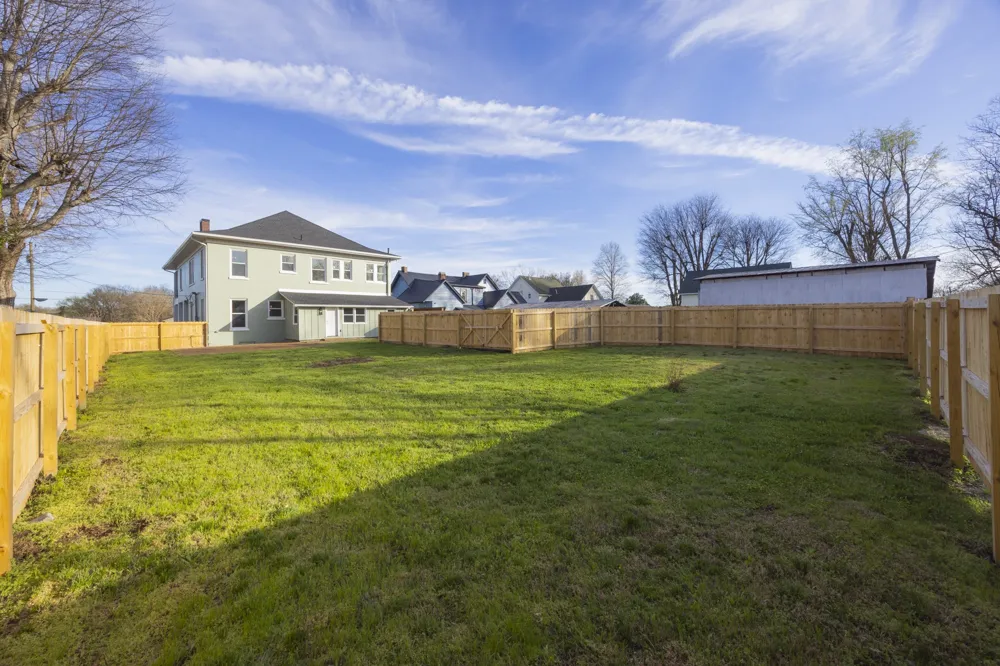 206 S Main St Mount Pleasant, TN 38474