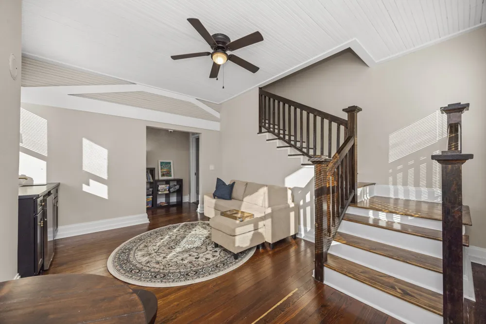 206 S Main St Mount Pleasant, TN 38474