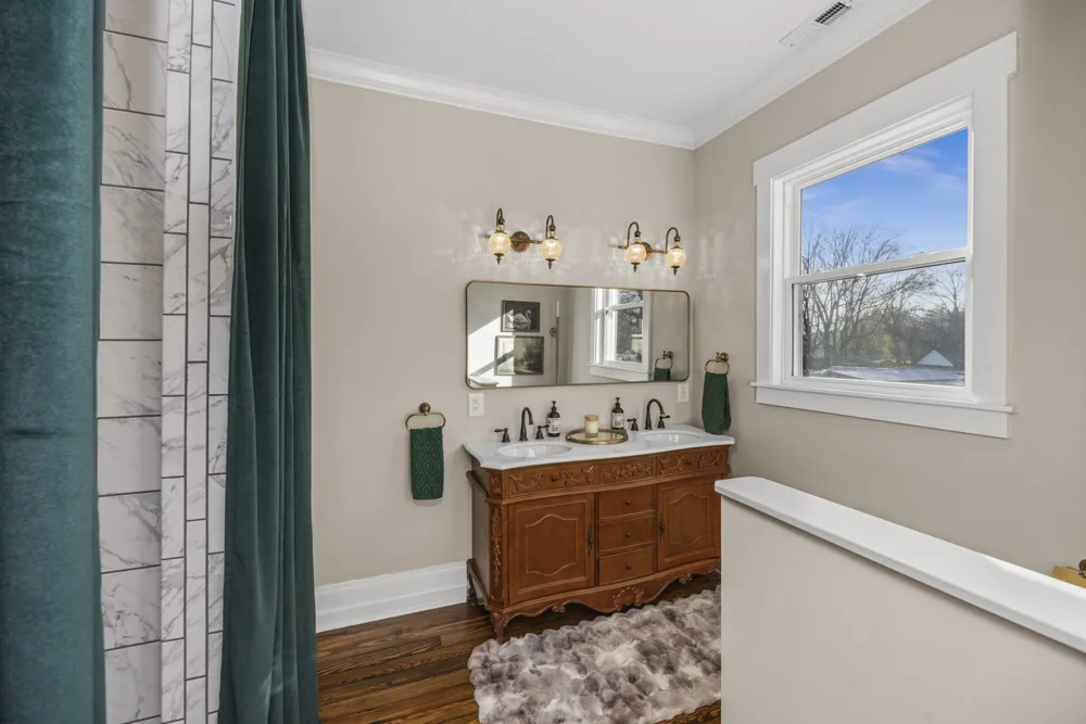 206 S Main St Mount Pleasant, TN 38474