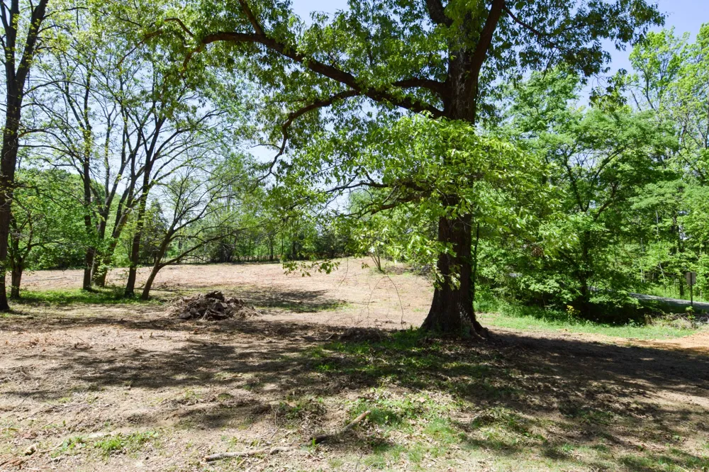 430 South Rd Cottontown, TN 37048