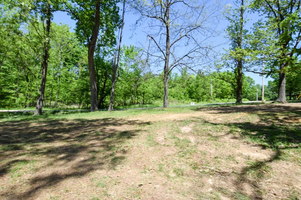 430 South Rd Cottontown, TN 37048