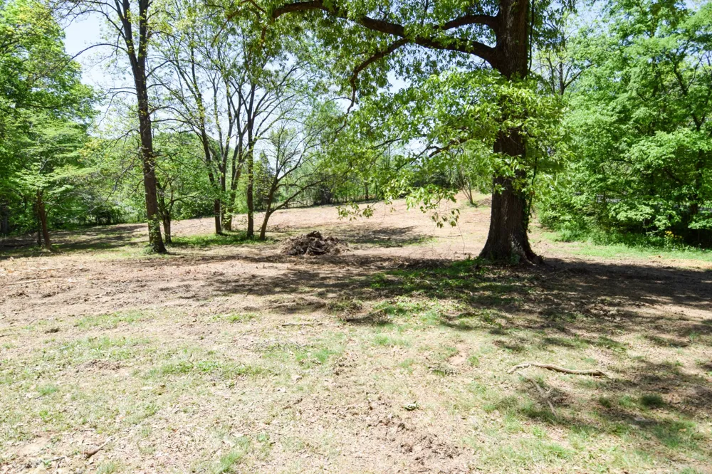 430 South Rd Cottontown, TN 37048