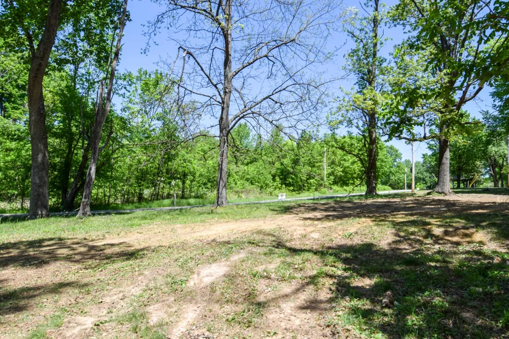 430 South Rd Cottontown, TN 37048