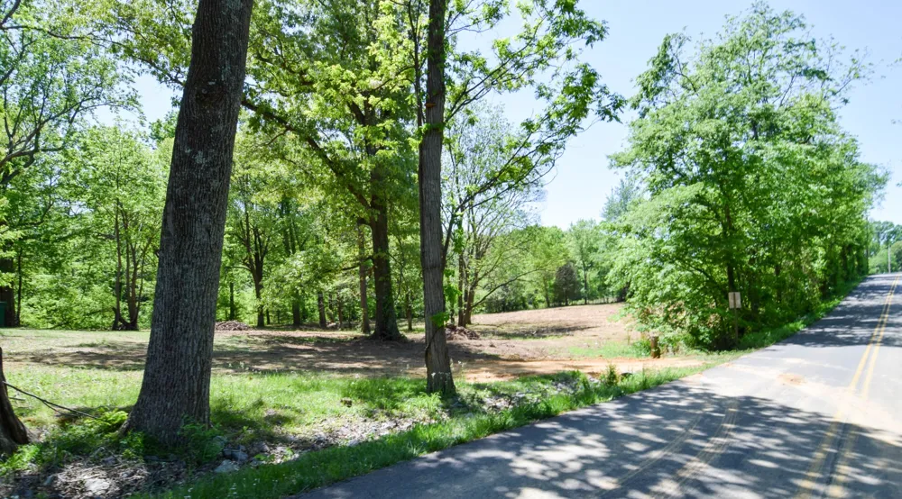 430 South Rd Cottontown, TN 37048