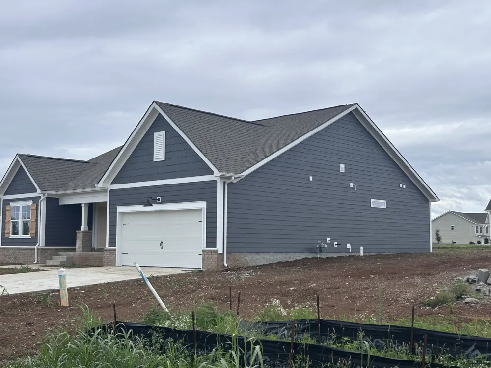 708 Larry Circle Mount Pleasant, TN 38474