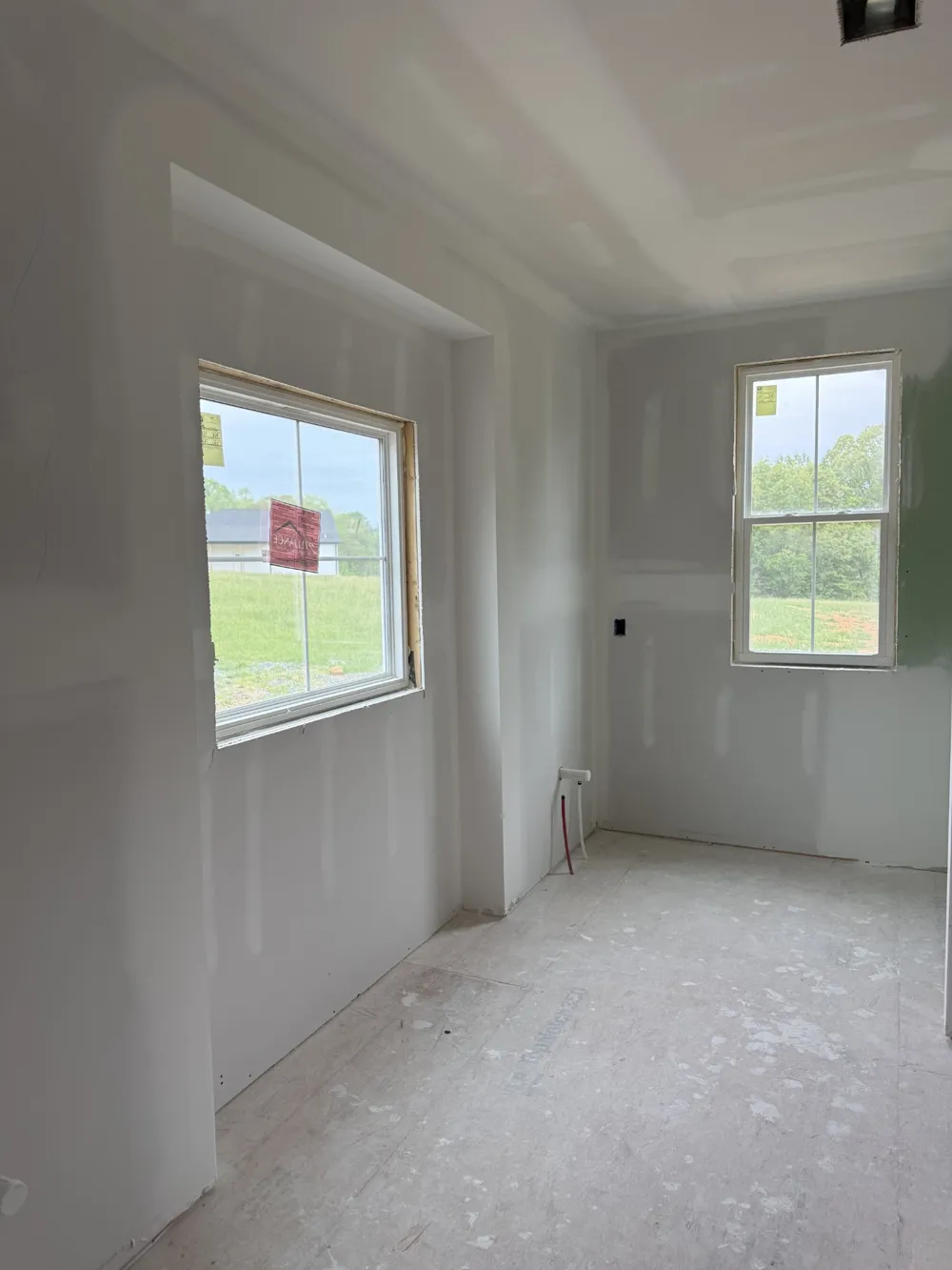 8680 Middle Lick Creek Rd Lyles, TN 37098