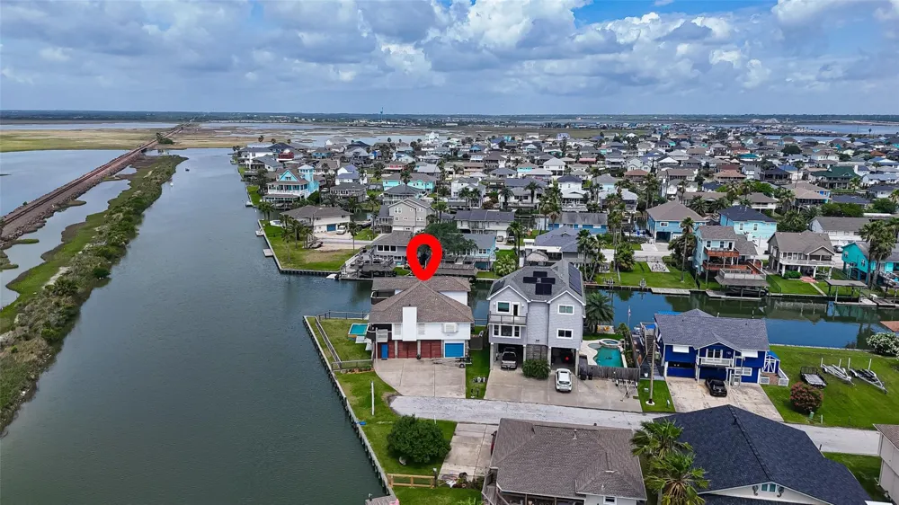 925 Bonita Street Bayou Vista, TX 77563