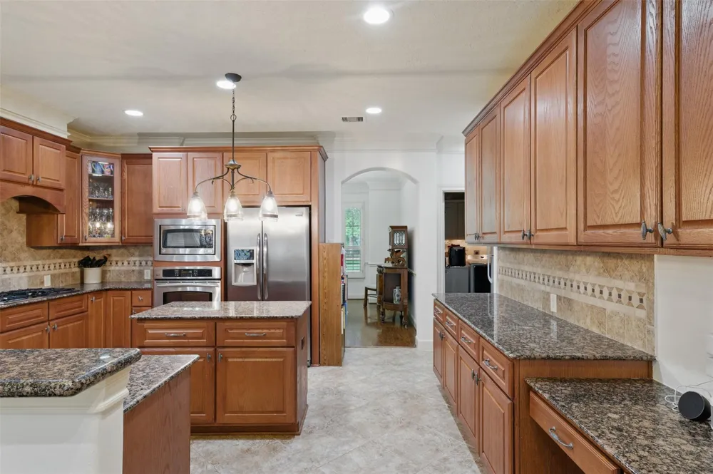 3602 Lindhaven Drive Pearland, TX 77584
