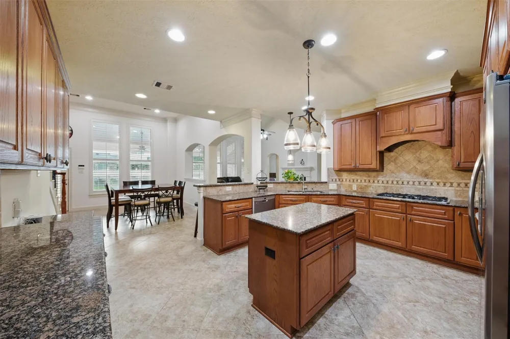 3602 Lindhaven Drive Pearland, TX 77584