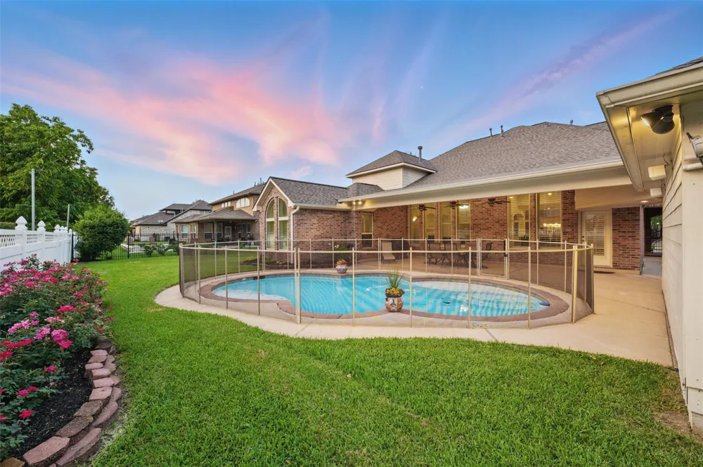 3602 Lindhaven Drive Pearland, TX 77584