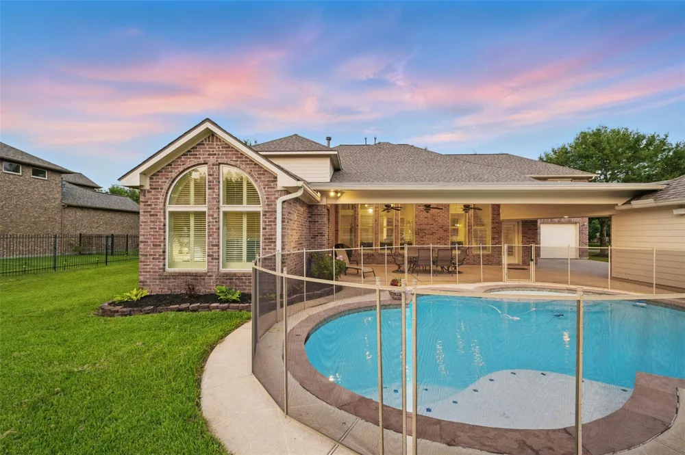 3602 Lindhaven Drive Pearland, TX 77584