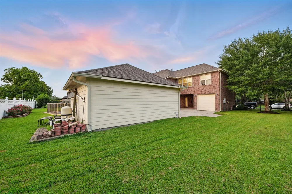 3602 Lindhaven Drive Pearland, TX 77584