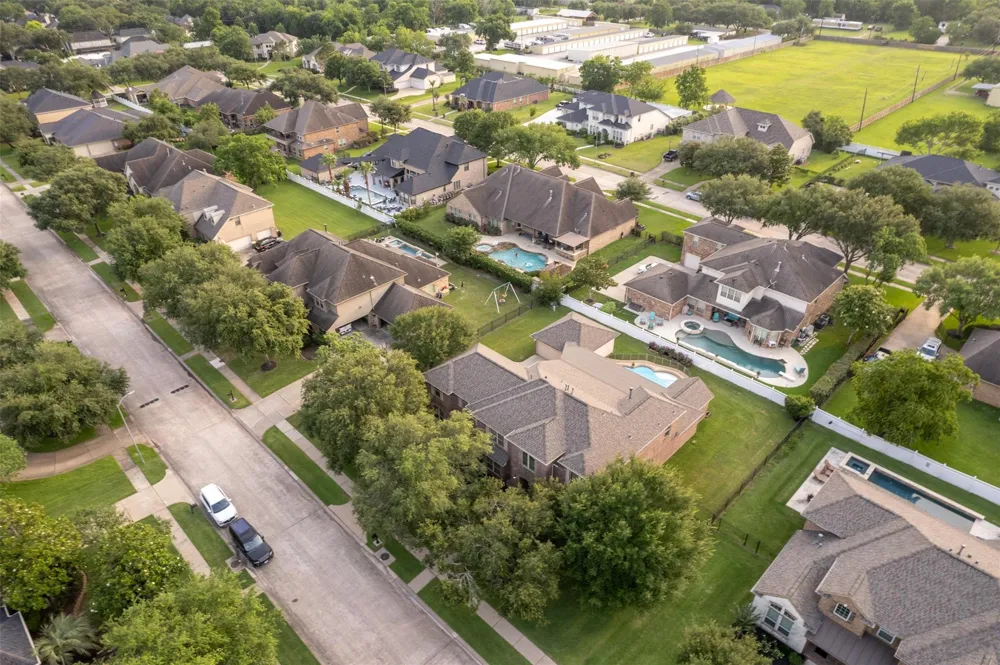 3602 Lindhaven Drive Pearland, TX 77584