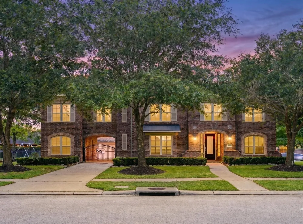 3602 Lindhaven Drive Pearland, TX 77584