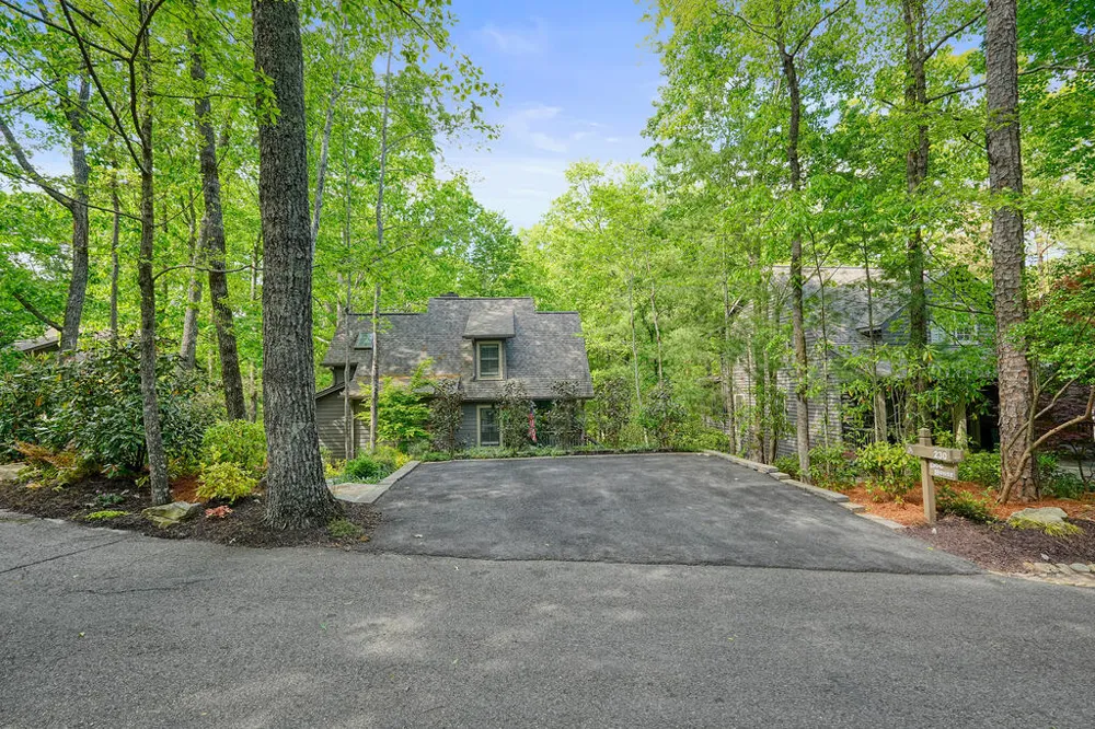 230 Chestnut Rise Trail Big Canoe, GA 30143
