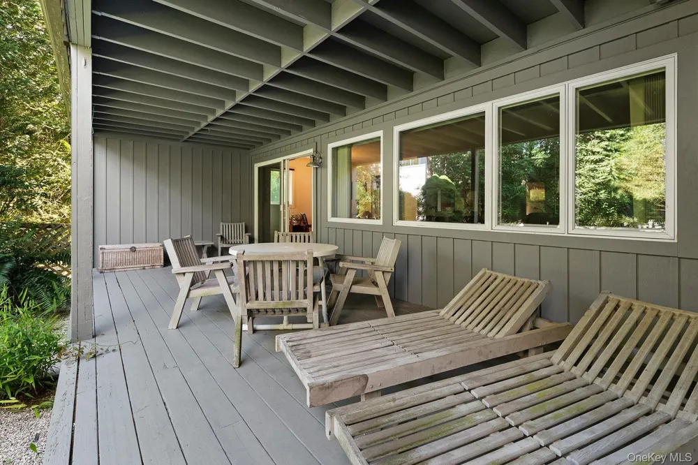514 Montauk Highway Amagansett, NY 11930