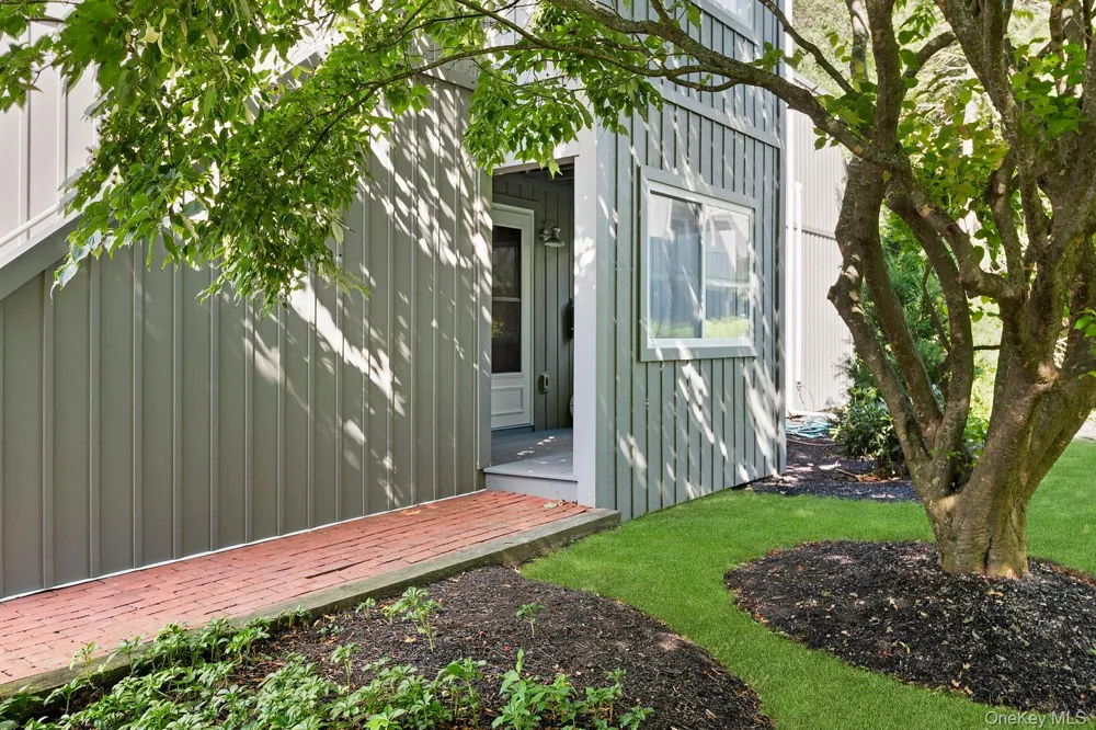 514 Montauk Highway Amagansett, NY 11930