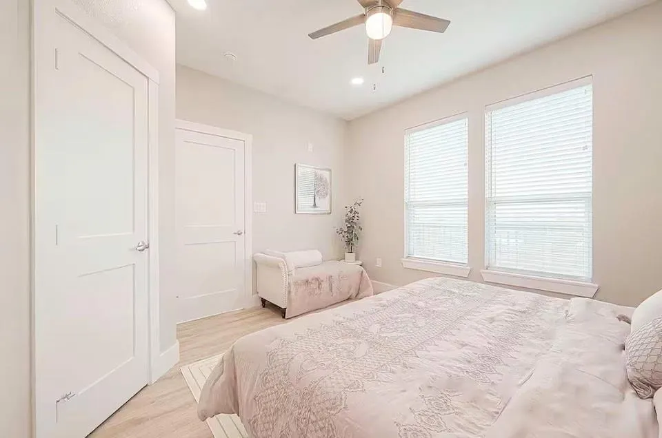 226 Bay Avenue Freeport, TX 77541