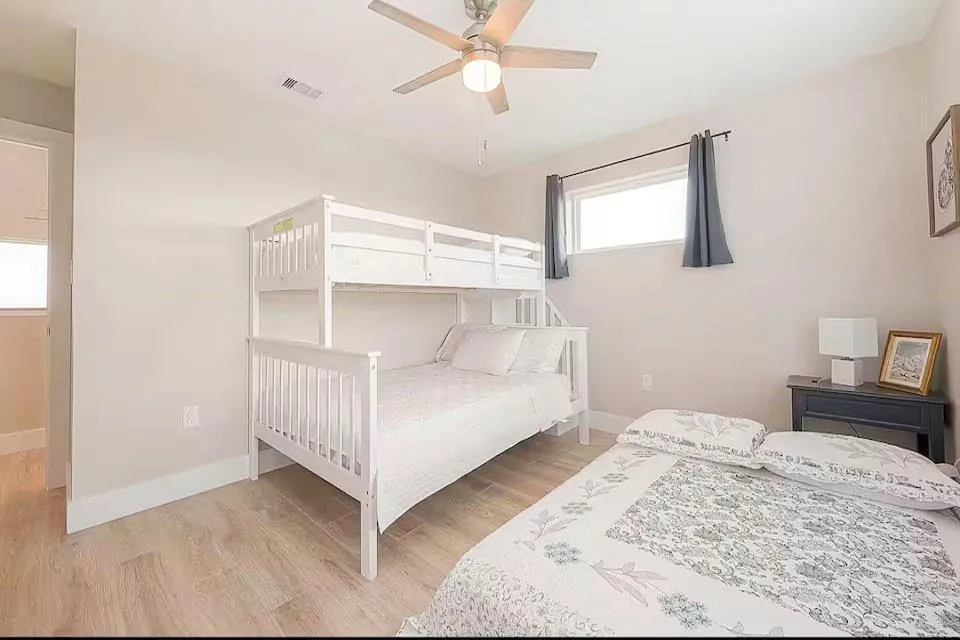 226 Bay Avenue Freeport, TX 77541