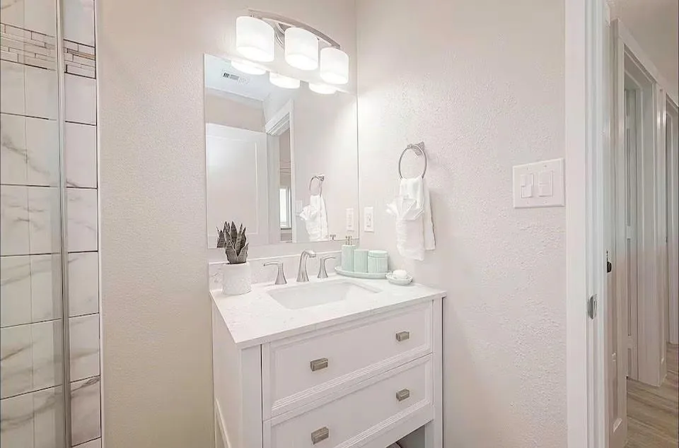 226 Bay Avenue Freeport, TX 77541