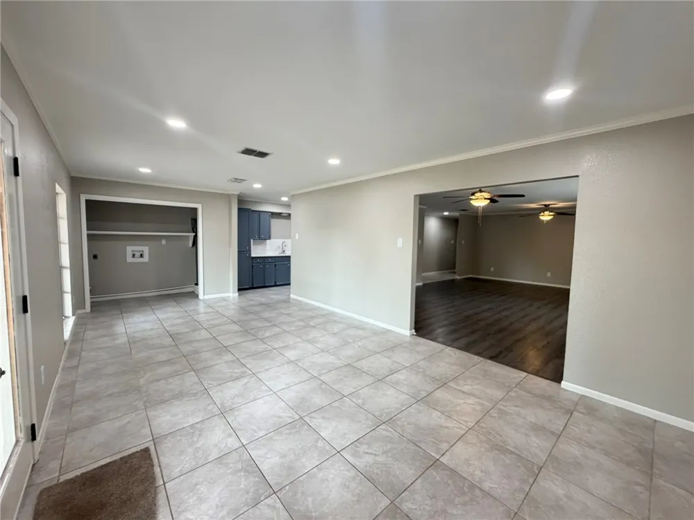 749 Alhambra Drive Corpus Christi, TX 78418