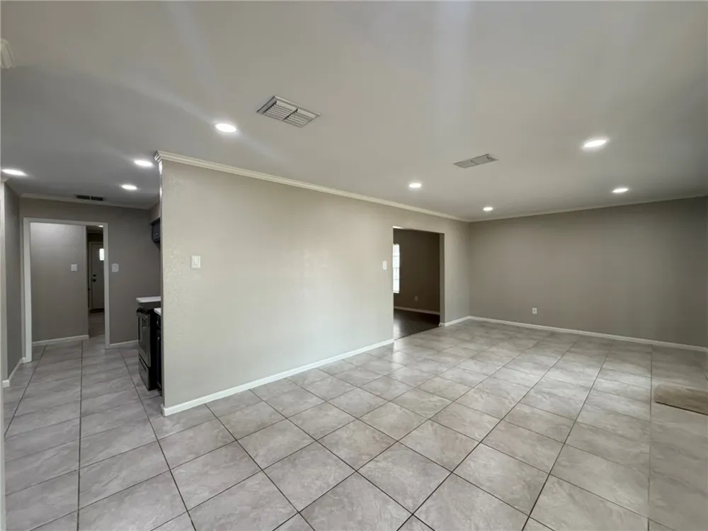 749 Alhambra Drive Corpus Christi, TX 78418