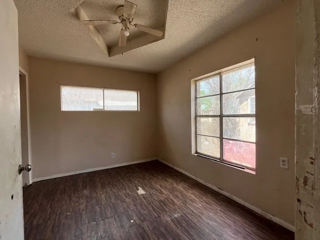 310 W Tilley Street Hebbronville, TX 78361