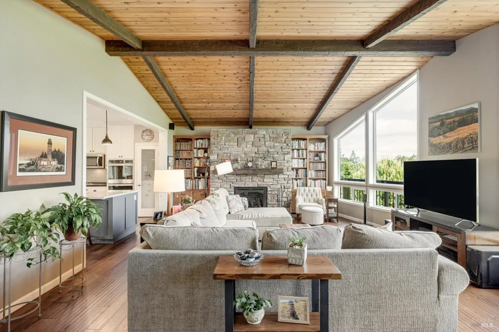 4089 Bayberry Drive Santa Rosa, CA 95404