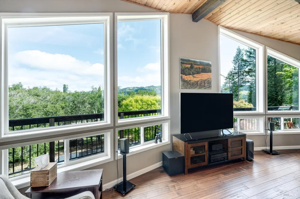 4089 Bayberry Drive Santa Rosa, CA 95404