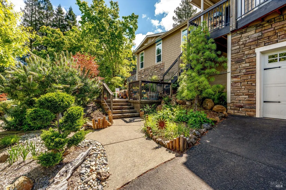 4089 Bayberry Drive Santa Rosa, CA 95404