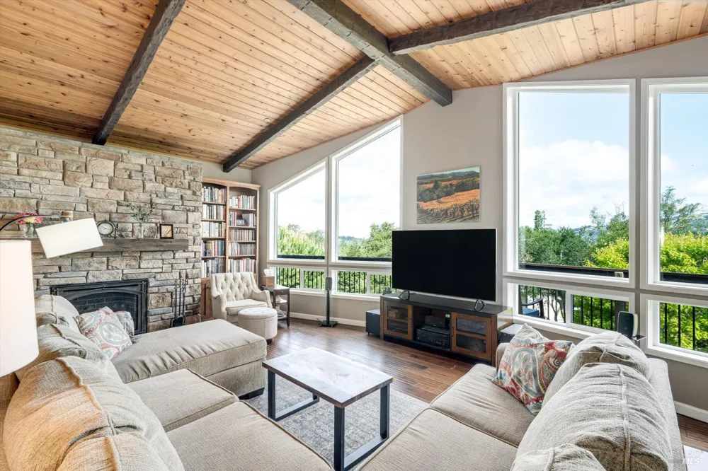 4089 Bayberry Drive Santa Rosa, CA 95404